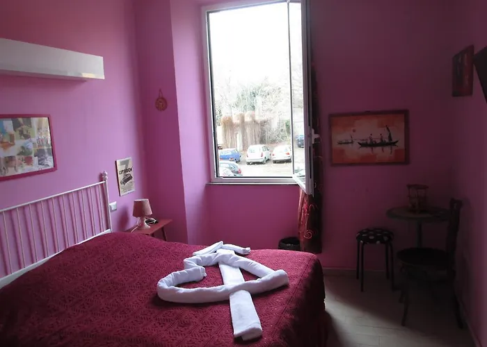 Casa Particular 25rooms Konukevi Roma